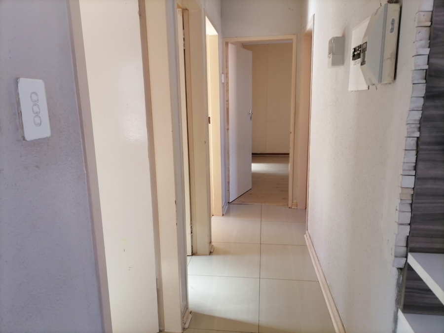 3 Bedroom Property for Sale in Tlhabane West North West